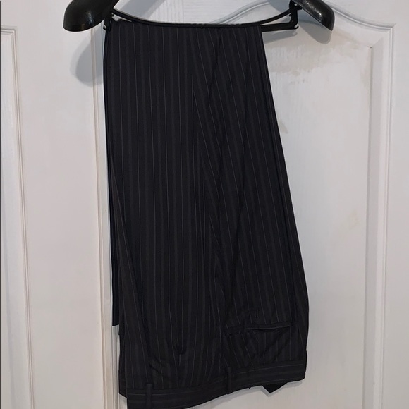 Men’s Suit - Picture 3 of 4